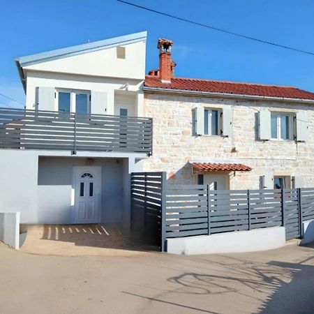 Apartment Valentino Tar-Vabriga 外观 照片